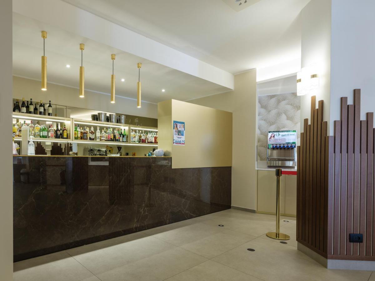 Leonardo Da Vinci Hotel 4*