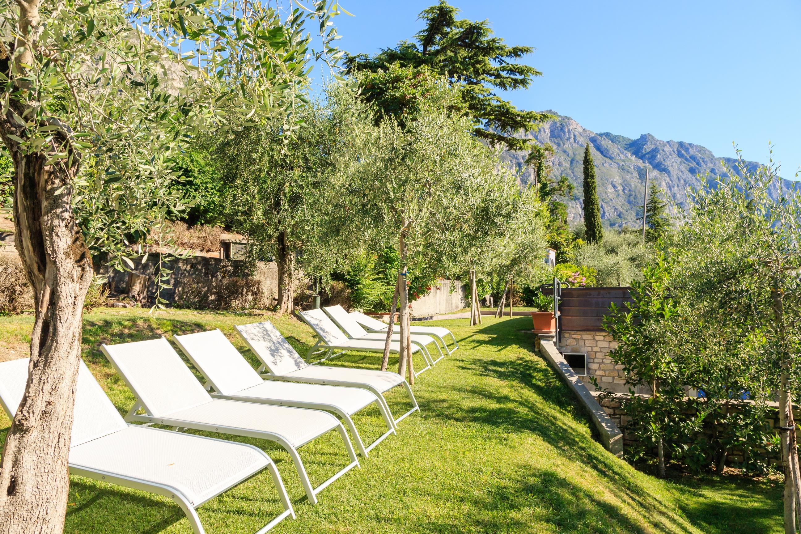 Leonardo Da Vinci 4* Limone sul Garda