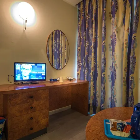 Hotel Leonardo Da Vinci Limone sul Garda Exterior foto