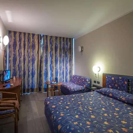 Hotel Leonardo Da Vinci Limone sul Garda Exterior foto